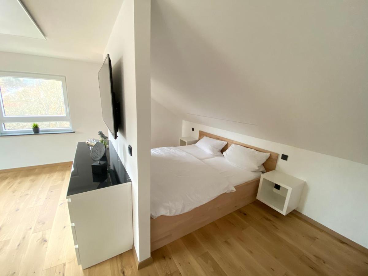 Uraha Apartments Herzogenaurach Buitenkant foto