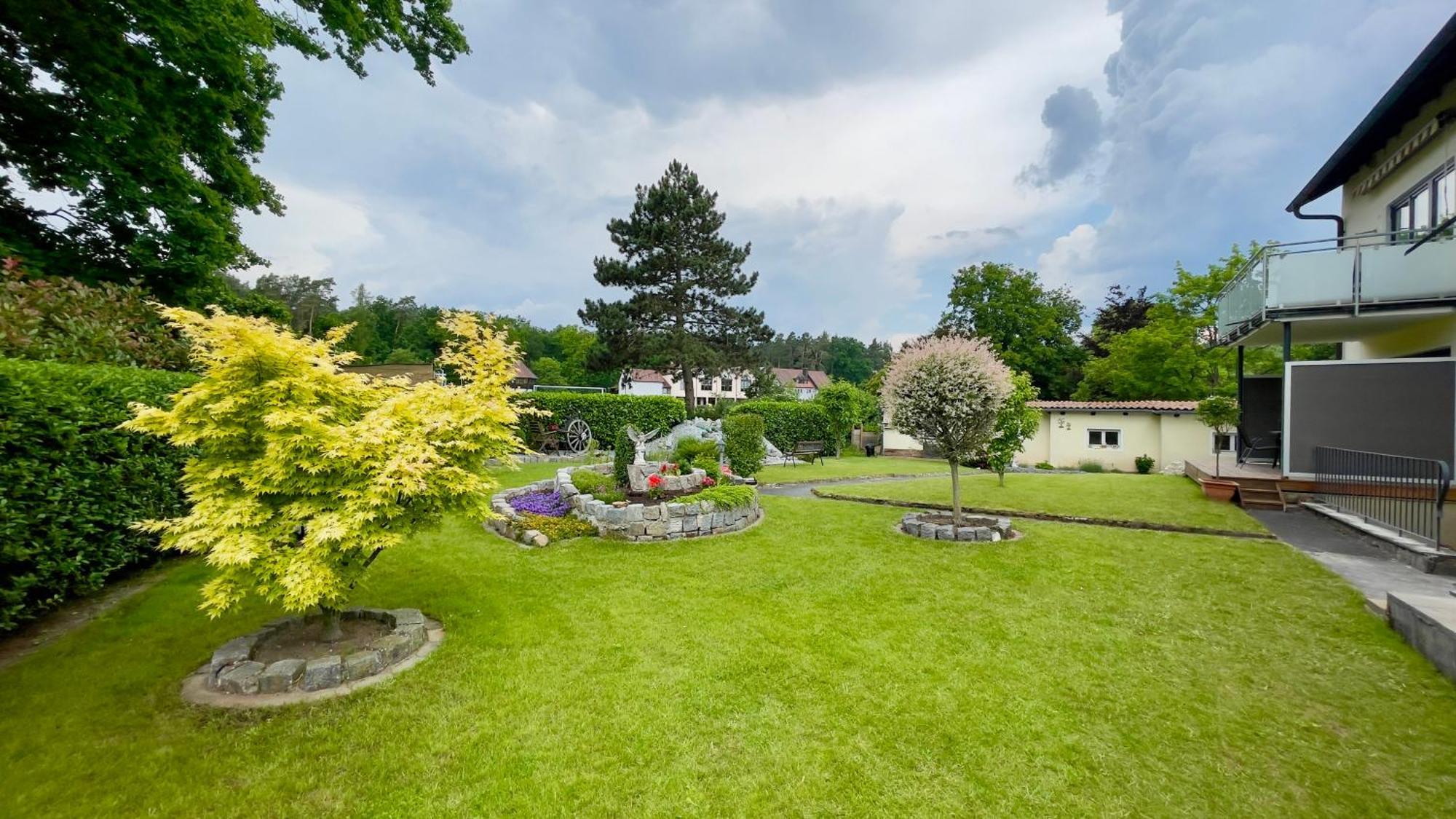 Uraha Apartments Herzogenaurach Buitenkant foto